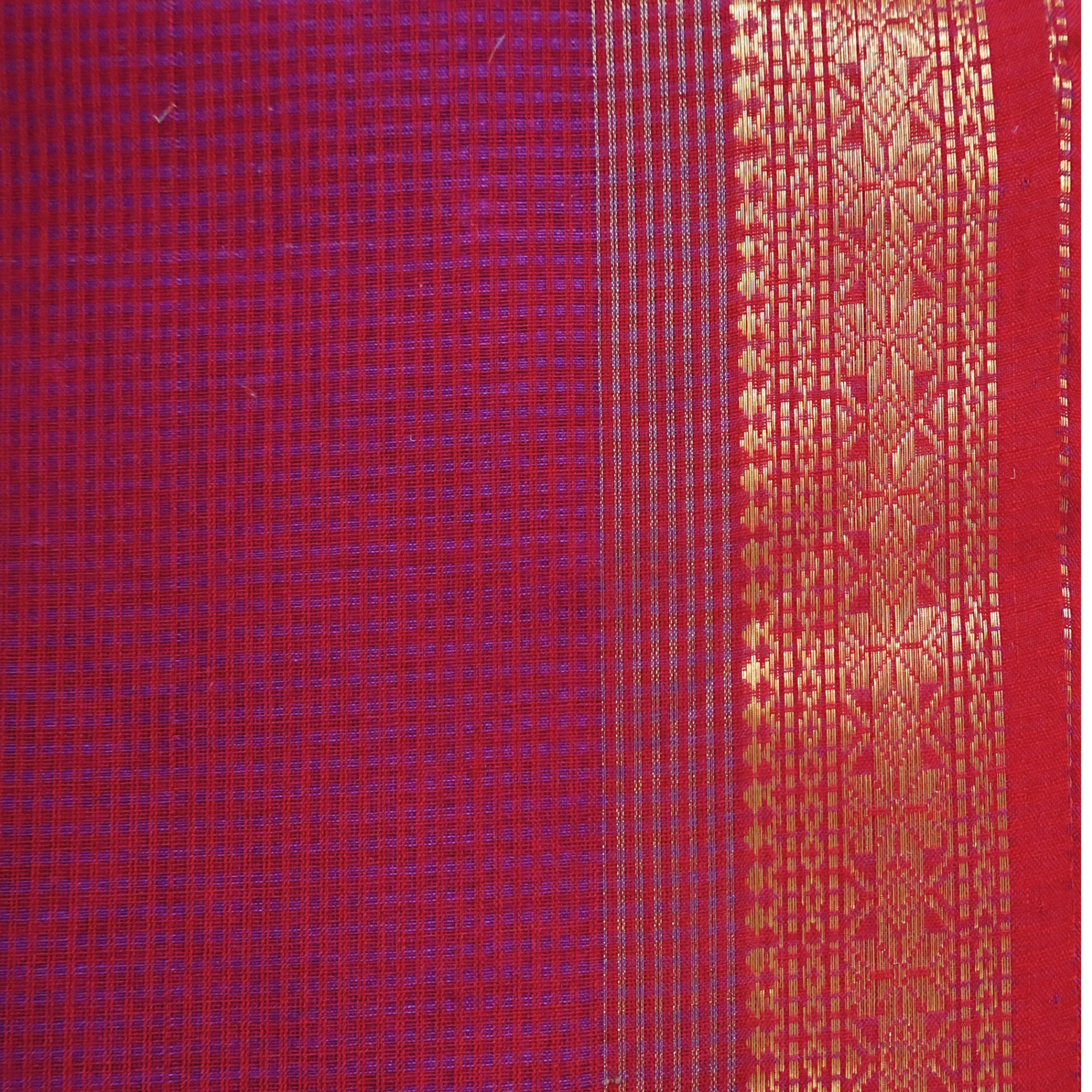 Magenta-Red Induri Silk-Cotton Saree with Fine Checks & Traditional Karna-Phool Zari Border