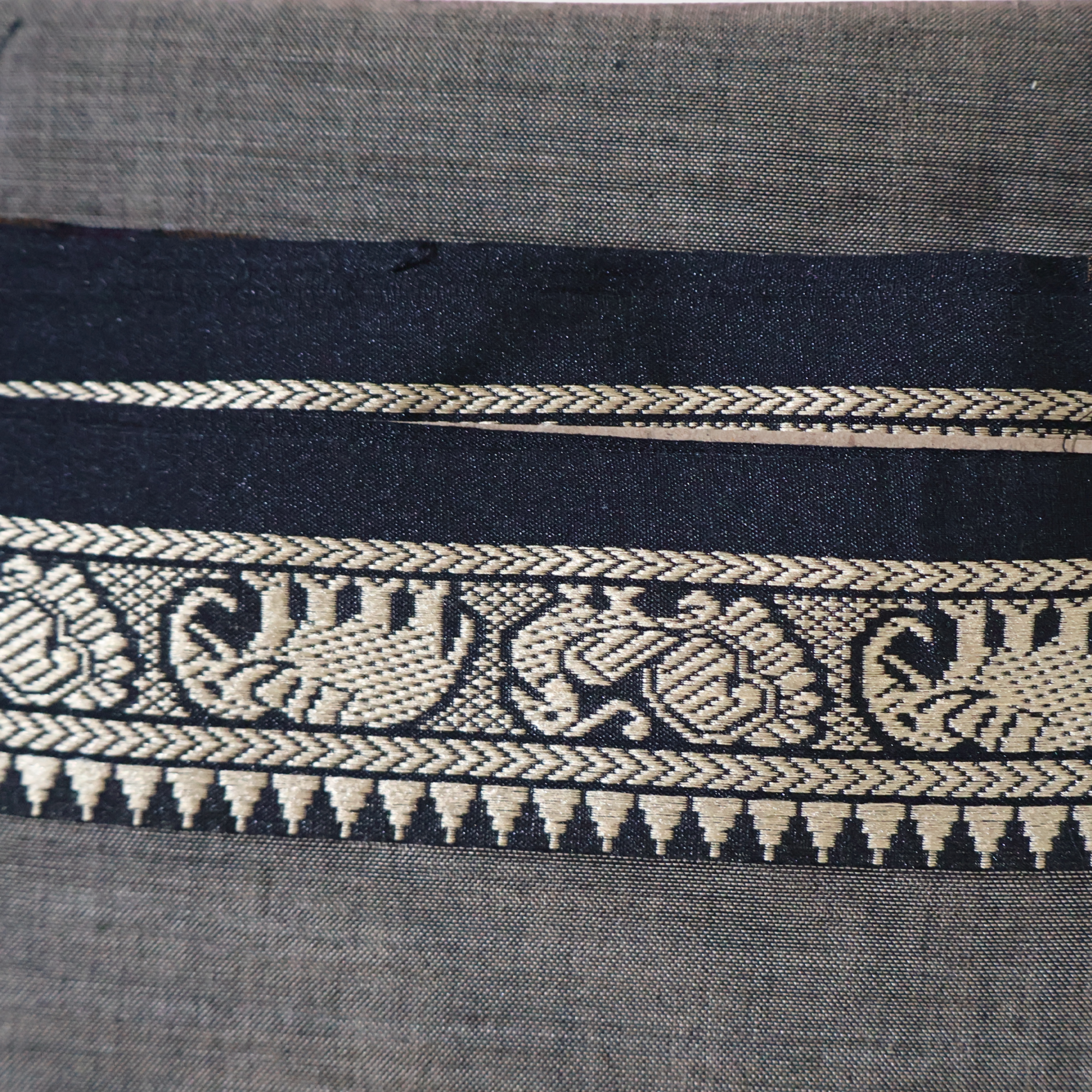 Charcoal Grey Handloom Narayanpet Cotton Saree with Traditional Contrast Border | Lightweight Everyday Saree