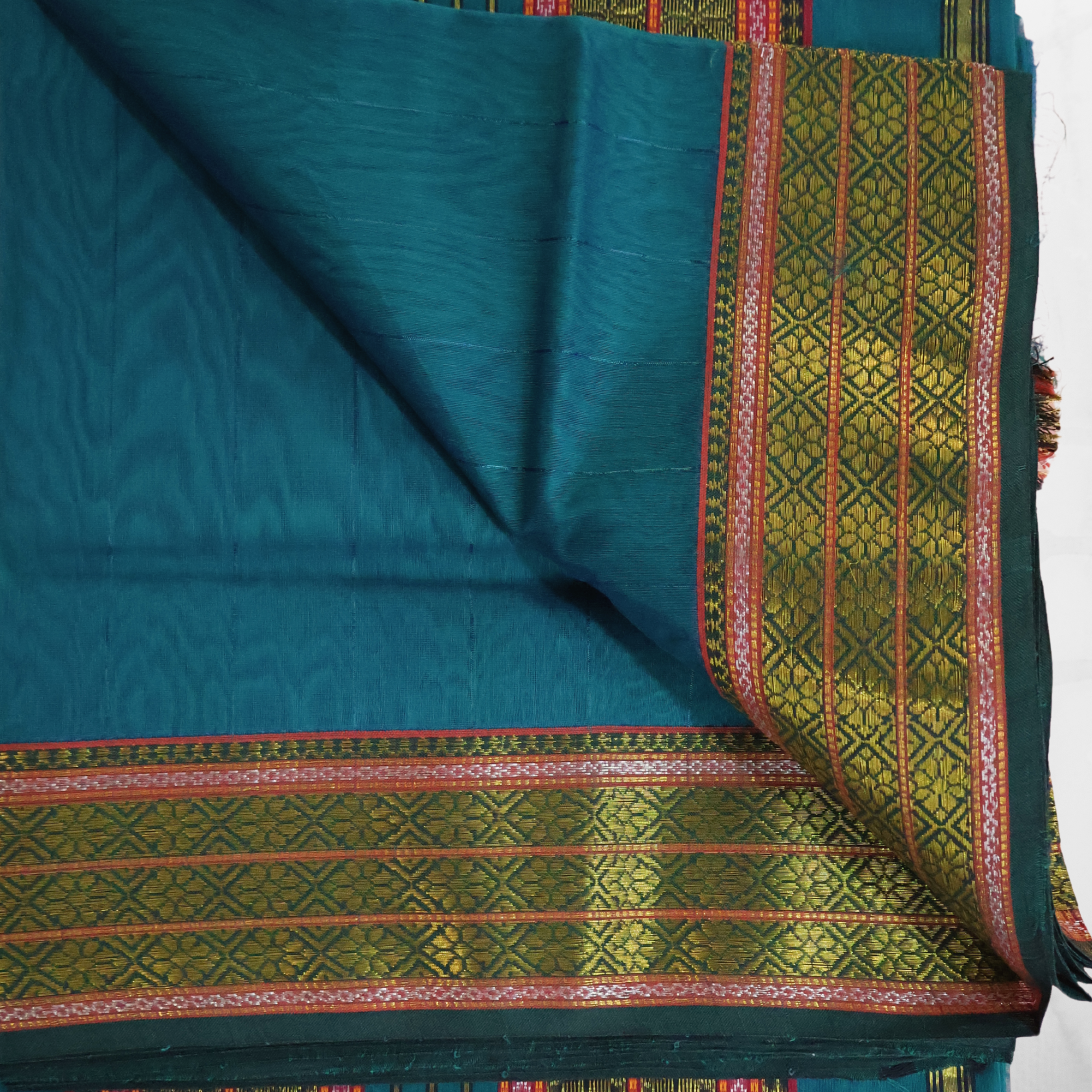 Light Royal Blue Induri Cotton Saree with Traditional Rui-Phool Border | Lightweight Handloom Drape