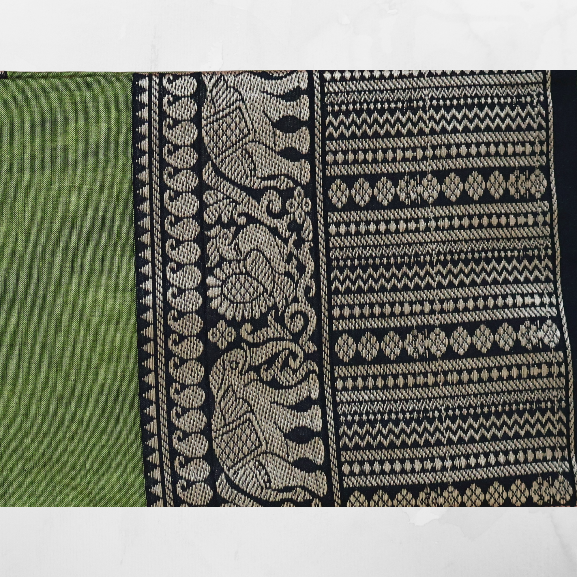 Green Narayanpet Cotton Saree with Black Contrast Temple Border | Lightweight Handloom Cotton