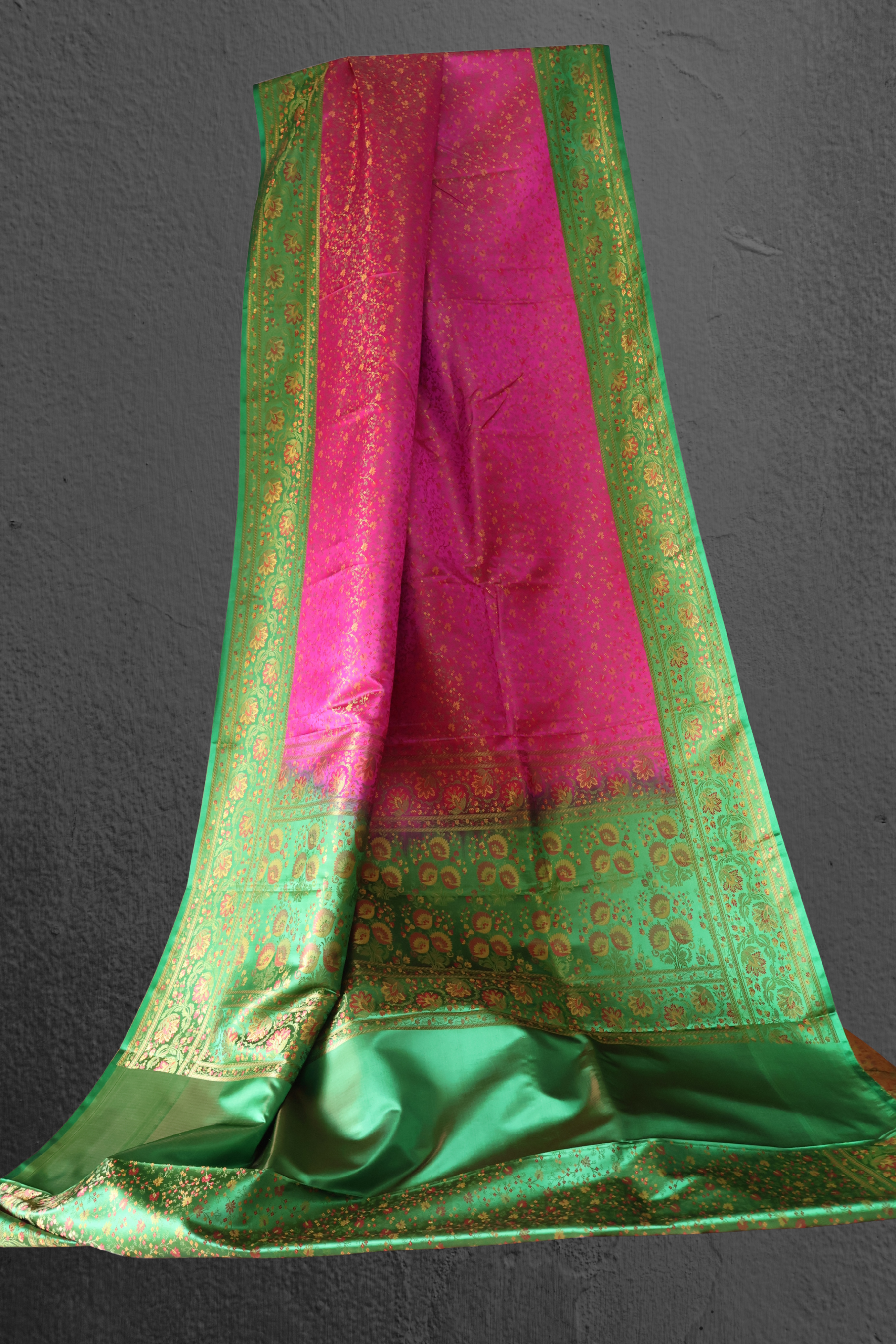 Rani Pink and Emerald Green Banarasi Mashru Silk Saree with Jamawar Motifs