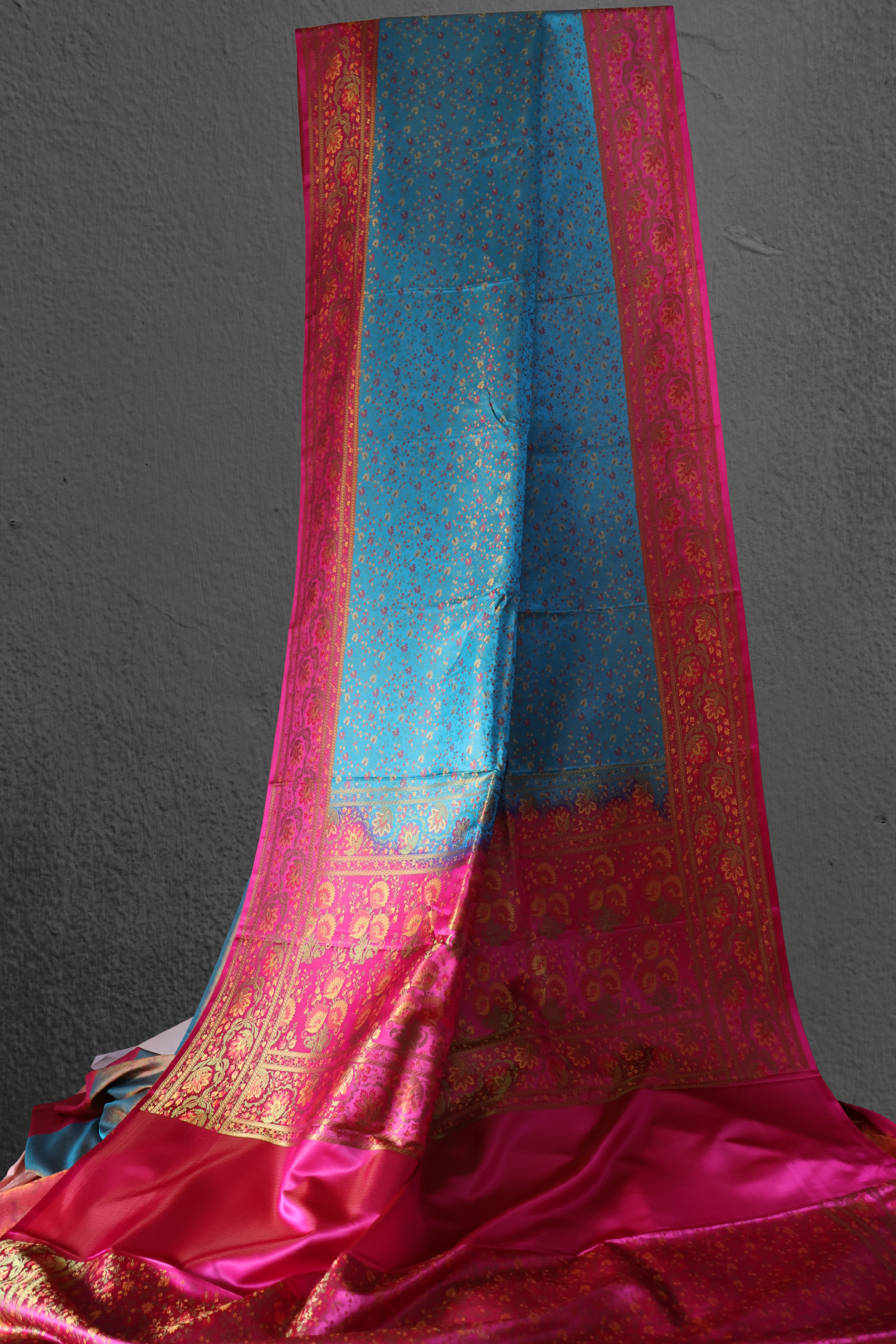 Rani Pink and Blue Dual-Tone Banarasi Mashru Silk Saree with Jamawar Motifs